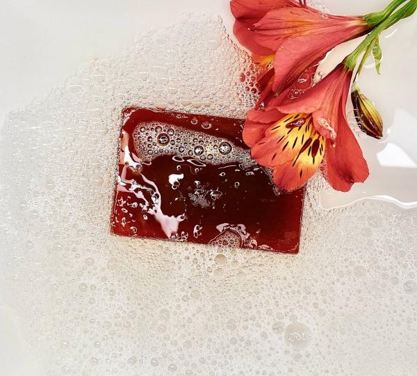 NATURAL SOAP WITH CDB, ROSEHIP AND TURMERIC Image