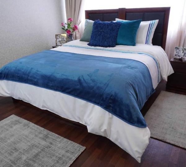 DUVET COVER 300 THREADS QUEEN Image