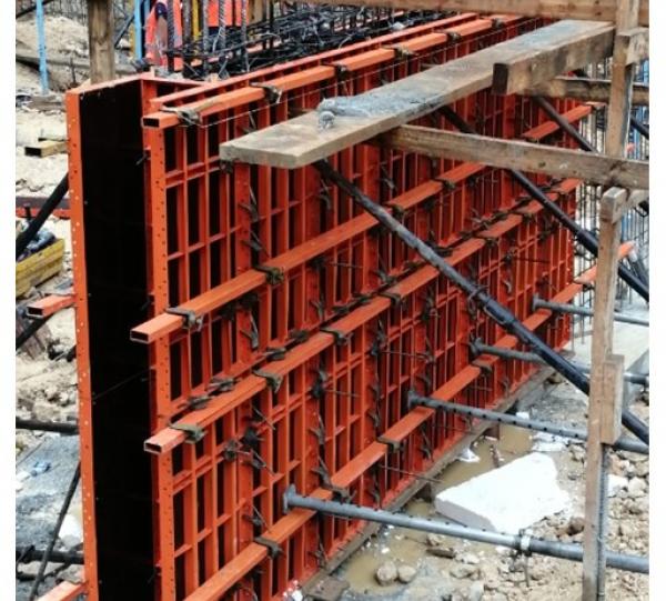 METAL PLYWOOD FORMWORK Image
