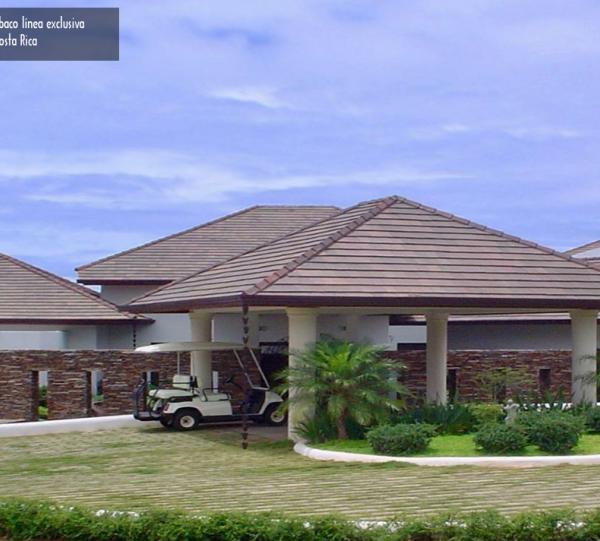 Clay roof tiles exclusiva line Image