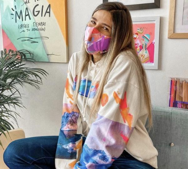 Reusable mask in antifluid fabric Image