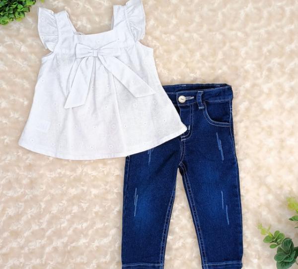 CASUAL GARMENT FOR GIRL Image