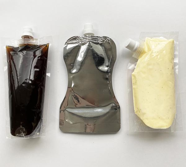 Packaging with valve Image