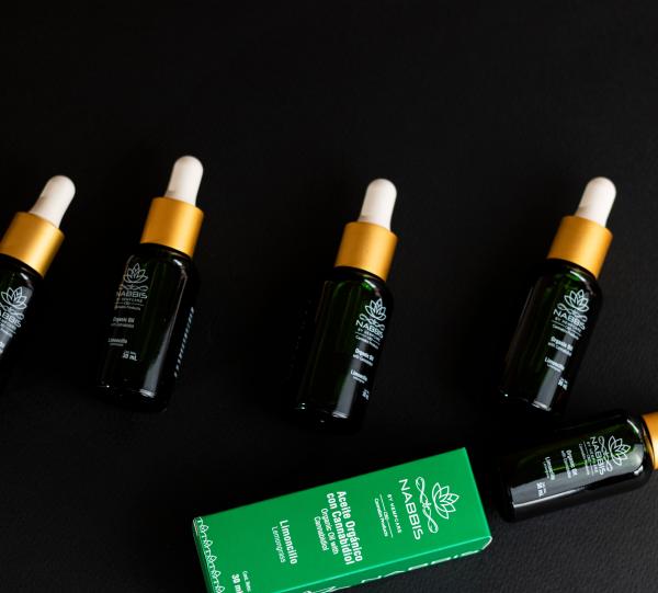 ORGANIC OIL WITH CANNABIDIOL - LEMONGRASS Image
