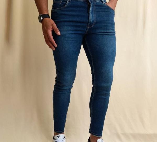 MEN'S CASUAL JEANS Image