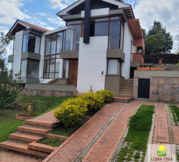 Loma Tibia Country Houses Image