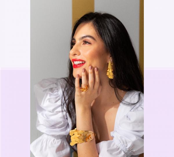 Johanna De La Cruz . Jewerly Emotional Image