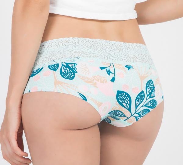 Pantys for ladies and girls 96% cotton 4% spandex Image