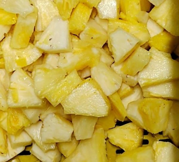 Trozos de Piña Congelada IQF | AURORA GREEN FOOD SAS| Colombian B2B ...