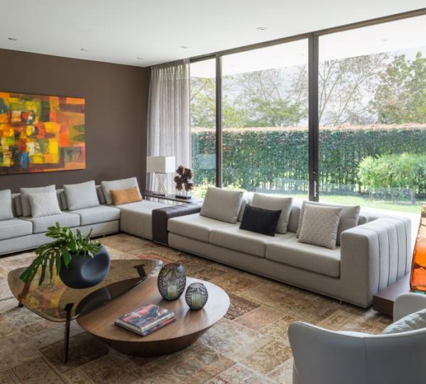 LIVING ROOM FURNITURE Image