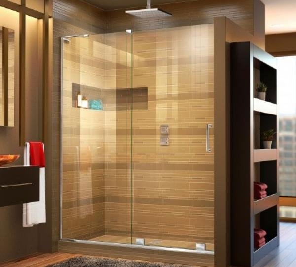 Frameless glass shower doors Image
