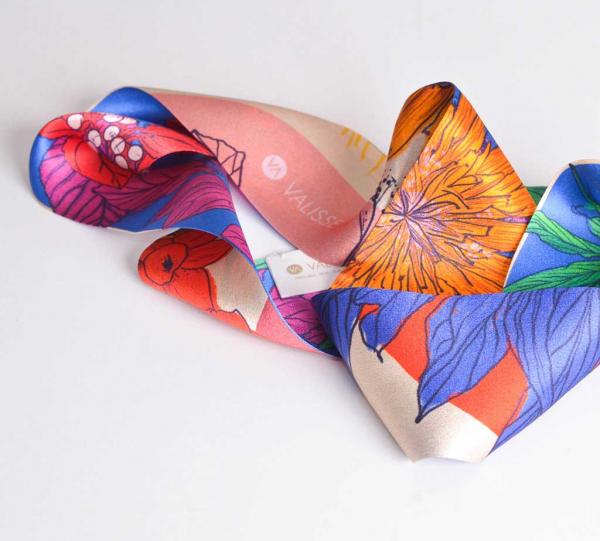 Vintage flowers Twilly Image