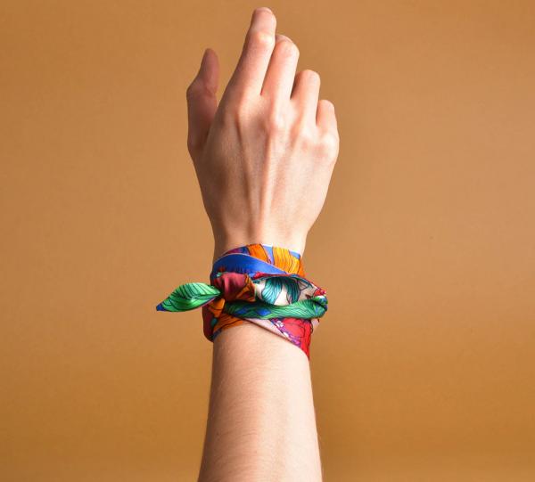 Vintage flowers Twilly Image