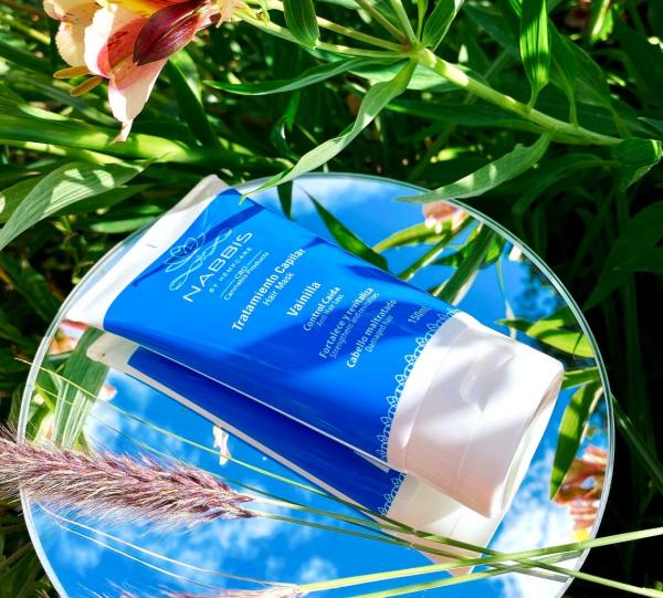 HAIR MASK WITH CBD - VANILLA Image