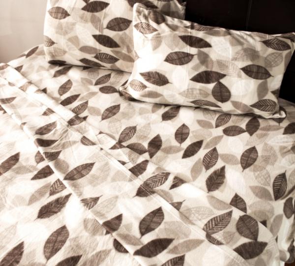 Thermal sheet double bed Image